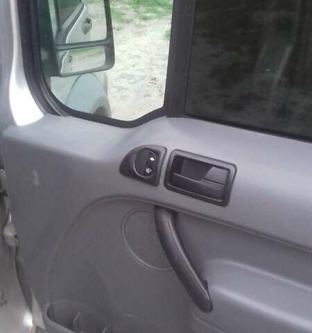 Серый Форд Транзит Коннект, объемом двигателя 1.8 л и пробегом 44 тыс. км за 3700 $, фото 6 на Automoto.ua