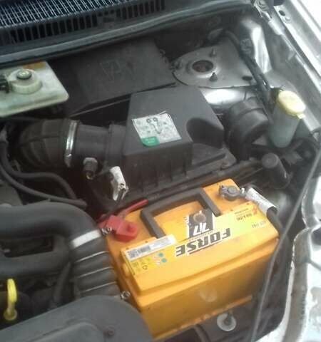 Серый Форд Транзит Коннект, объемом двигателя 1.8 л и пробегом 44 тыс. км за 3700 $, фото 2 на Automoto.ua