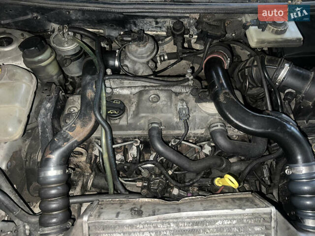 Сірий Форд Транзит Коннект, об'ємом двигуна 1.8 л та пробігом 330 тис. км за 3600 $, фото 7 на Automoto.ua