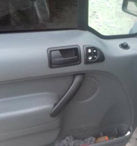 Серый Форд Транзит Коннект, объемом двигателя 1.8 л и пробегом 44 тыс. км за 3700 $, фото 11 на Automoto.ua