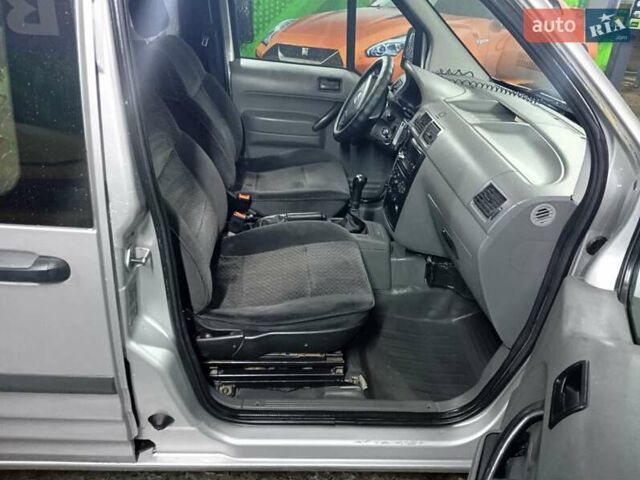 Сірий Форд Транзит Коннект, об'ємом двигуна 1.75 л та пробігом 278 тис. км за 4250 $, фото 12 на Automoto.ua