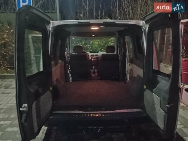 Сірий Форд Транзит Коннект, об'ємом двигуна 1.75 л та пробігом 278 тис. км за 4250 $, фото 10 на Automoto.ua