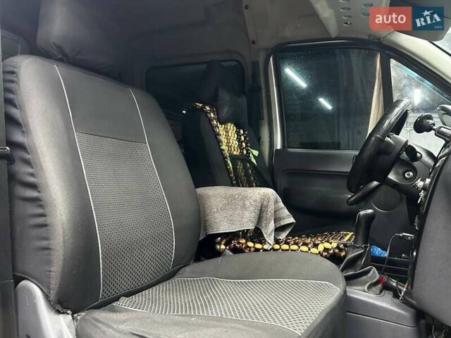 Серый Форд Транзит Коннект, объемом двигателя 1.8 л и пробегом 390 тыс. км за 5700 $, фото 13 на Automoto.ua