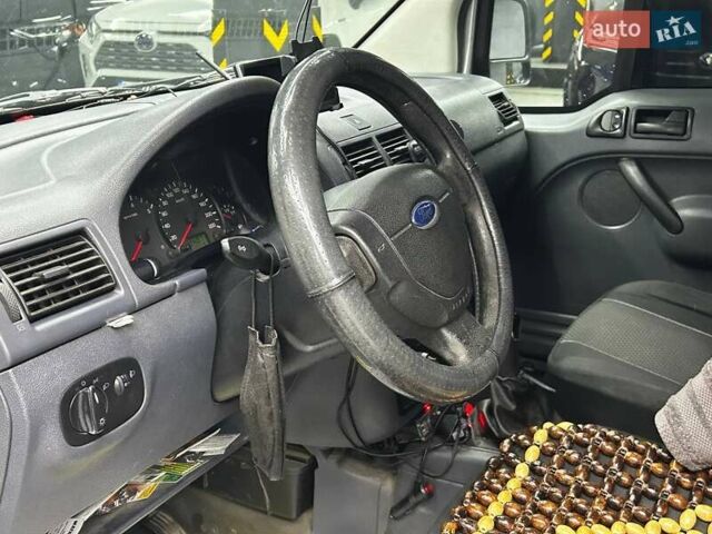 Серый Форд Транзит Коннект, объемом двигателя 1.8 л и пробегом 390 тыс. км за 5700 $, фото 7 на Automoto.ua