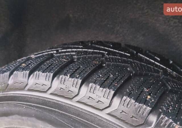 Серый Форд Транзит Коннект, объемом двигателя 1.75 л и пробегом 178 тыс. км за 4700 $, фото 4 на Automoto.ua