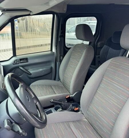 Сірий Форд Транзит Коннект, об'ємом двигуна 1.75 л та пробігом 300 тис. км за 6000 $, фото 9 на Automoto.ua