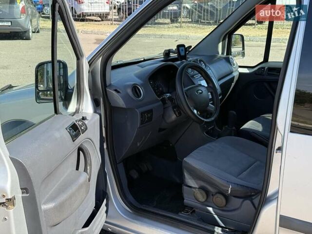 Серый Форд Транзит Коннект, объемом двигателя 1.75 л и пробегом 324 тыс. км за 5100 $, фото 6 на Automoto.ua