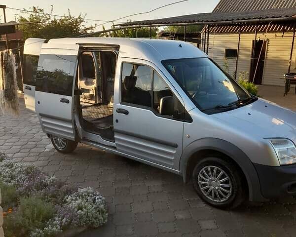 Сірий Форд Транзит Коннект, об'ємом двигуна 1.8 л та пробігом 290 тис. км за 6000 $, фото 6 на Automoto.ua