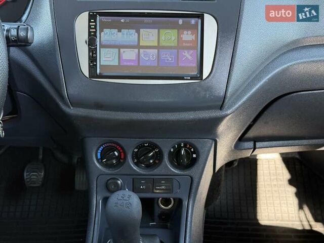 Серый Форд Транзит Коннект, объемом двигателя 1.75 л и пробегом 324 тыс. км за 5100 $, фото 13 на Automoto.ua