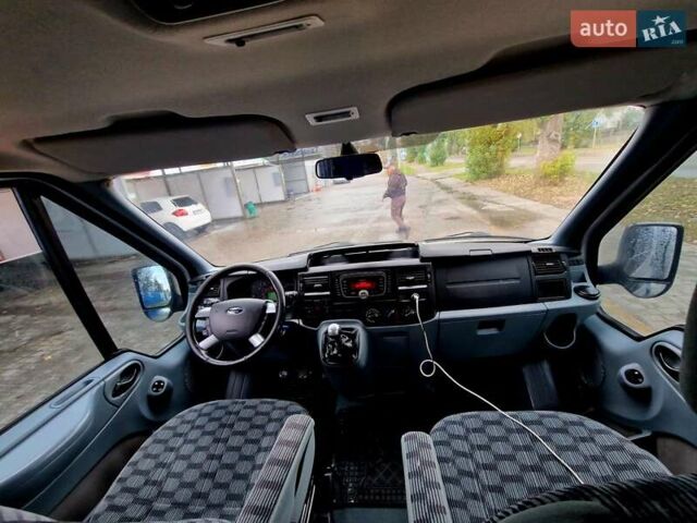 Серый Форд Транзит Коннект, объемом двигателя 2.2 л и пробегом 228 тыс. км за 13000 $, фото 14 на Automoto.ua