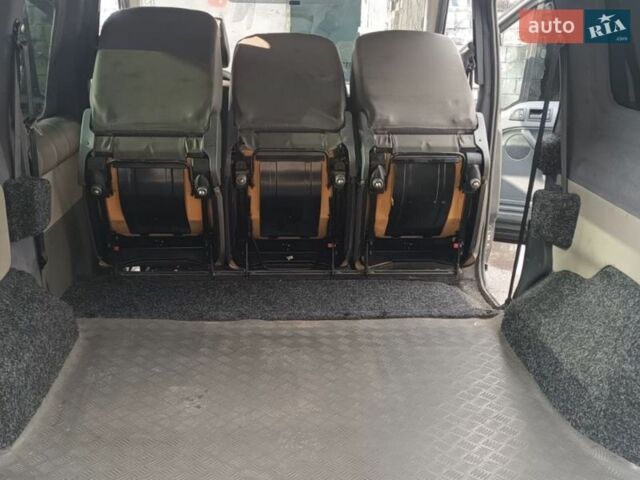 Серый Форд Транзит Коннект, объемом двигателя 1.75 л и пробегом 305 тыс. км за 6000 $, фото 18 на Automoto.ua