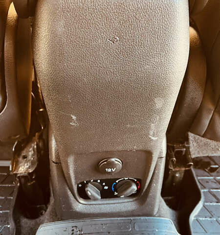 Серый Форд Транзит Коннект, объемом двигателя 2.5 л и пробегом 108 тыс. км за 14000 $, фото 7 на Automoto.ua