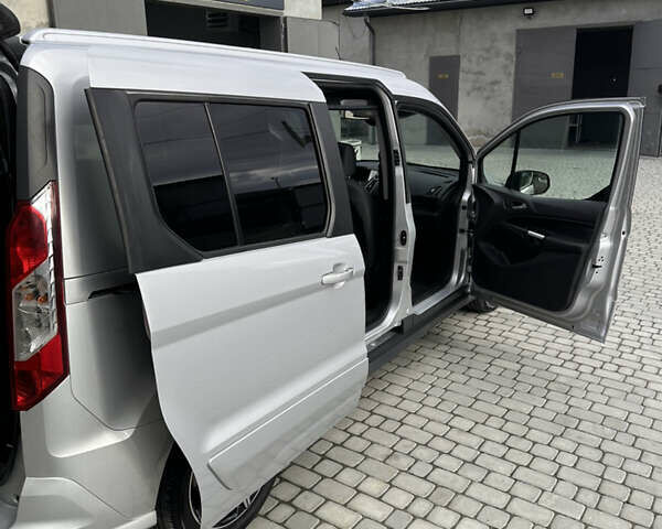 Серый Форд Транзит Коннект, объемом двигателя 2.49 л и пробегом 81 тыс. км за 15200 $, фото 32 на Automoto.ua