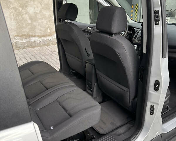 Серый Форд Транзит Коннект, объемом двигателя 2.49 л и пробегом 81 тыс. км за 15200 $, фото 28 на Automoto.ua