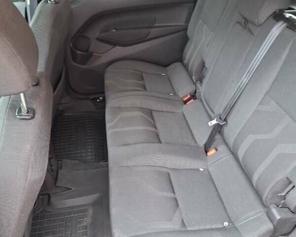 Сірий Форд Транзит Коннект, об'ємом двигуна 2.5 л та пробігом 31 тис. км за 16000 $, фото 1 на Automoto.ua