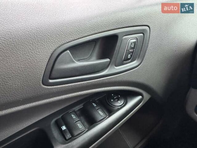 Серый Форд Транзит Коннект, объемом двигателя 2 л и пробегом 64 тыс. км за 16950 $, фото 28 на Automoto.ua