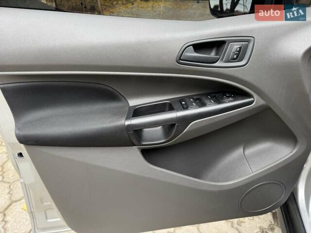 Серый Форд Транзит Коннект, объемом двигателя 2 л и пробегом 64 тыс. км за 16950 $, фото 11 на Automoto.ua