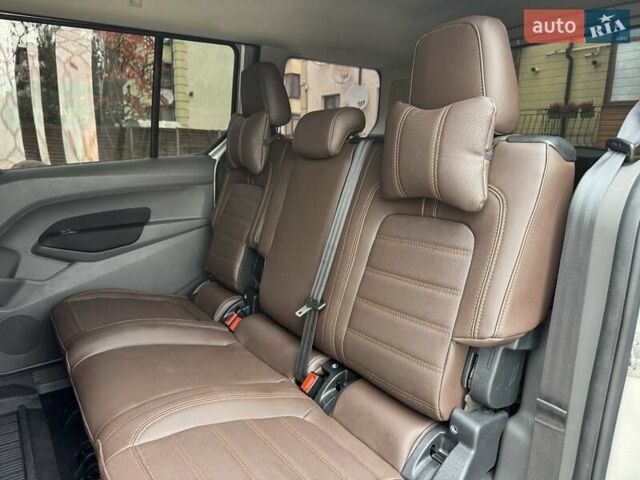 Серый Форд Транзит Коннект, объемом двигателя 2 л и пробегом 64 тыс. км за 16950 $, фото 14 на Automoto.ua