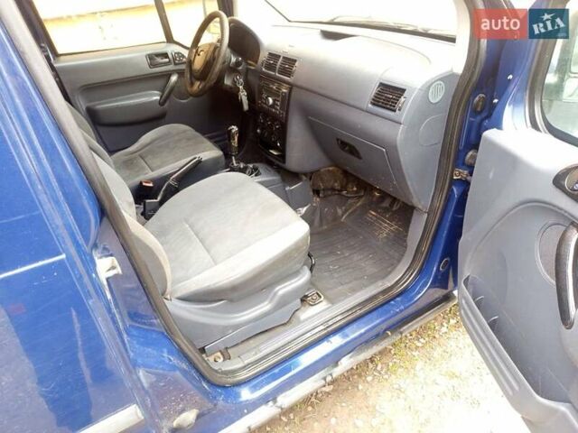 Синий Форд Транзит Коннект, объемом двигателя 1.8 л и пробегом 495 тыс. км за 2200 $, фото 2 на Automoto.ua