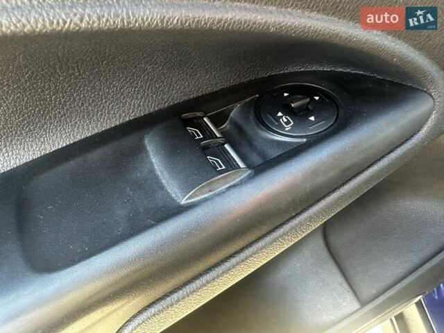 Синий Форд Транзит Коннект, объемом двигателя 1.5 л и пробегом 264 тыс. км за 10500 $, фото 28 на Automoto.ua