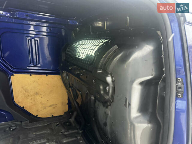 Синій Форд Транзит Коннект, об'ємом двигуна 1.5 л та пробігом 264 тис. км за 10650 $, фото 13 на Automoto.ua