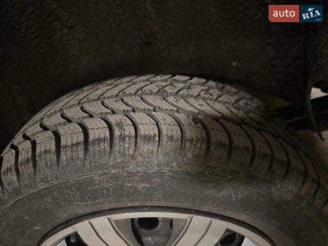 Синій Форд Транзит Коннект, об'ємом двигуна 1.8 л та пробігом 422 тис. км за 3800 $, фото 11 на Automoto.ua