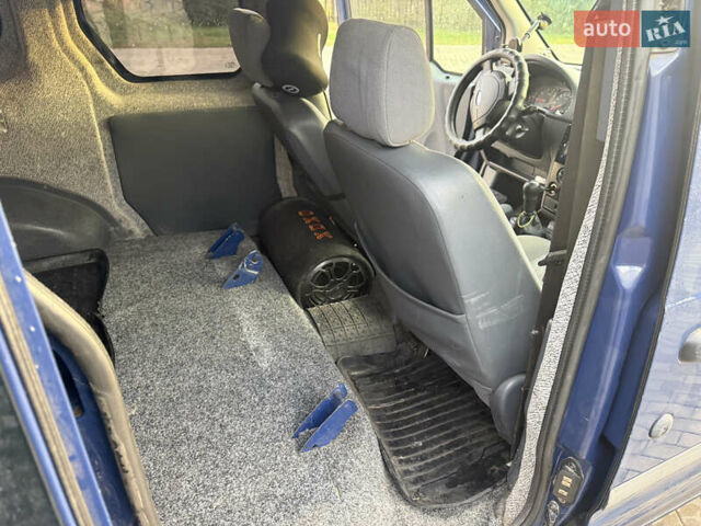 Синій Форд Транзит Коннект, об'ємом двигуна 1.8 л та пробігом 321 тис. км за 7000 $, фото 11 на Automoto.ua