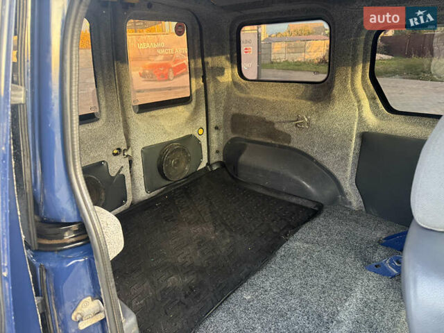 Синій Форд Транзит Коннект, об'ємом двигуна 1.8 л та пробігом 321 тис. км за 7000 $, фото 12 на Automoto.ua