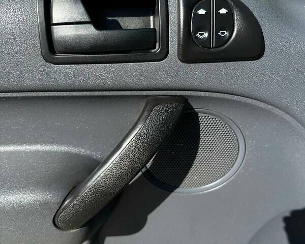 Синій Форд Транзит Коннект, об'ємом двигуна 1.75 л та пробігом 205 тис. км за 7700 $, фото 13 на Automoto.ua