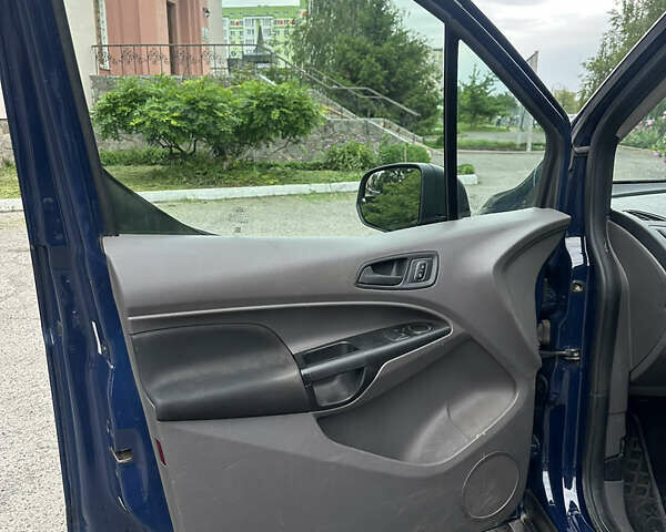 Синій Форд Транзит Коннект, об'ємом двигуна 2 л та пробігом 77 тис. км за 11700 $, фото 16 на Automoto.ua
