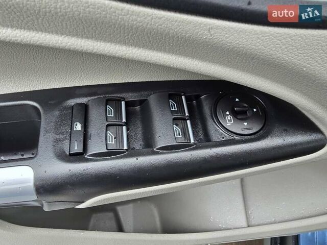 Синий Форд Транзит Коннект, объемом двигателя 2 л и пробегом 77 тыс. км за 14499 $, фото 14 на Automoto.ua