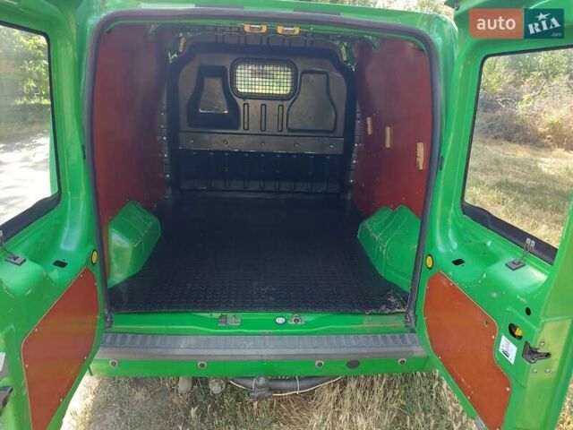 Зеленый Форд Транзит Коннект, объемом двигателя 1.8 л и пробегом 274 тыс. км за 5000 $, фото 3 на Automoto.ua