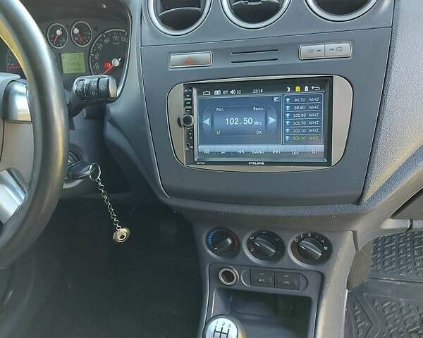 Зеленый Форд Транзит Коннект, объемом двигателя 1.8 л и пробегом 274 тыс. км за 5000 $, фото 8 на Automoto.ua