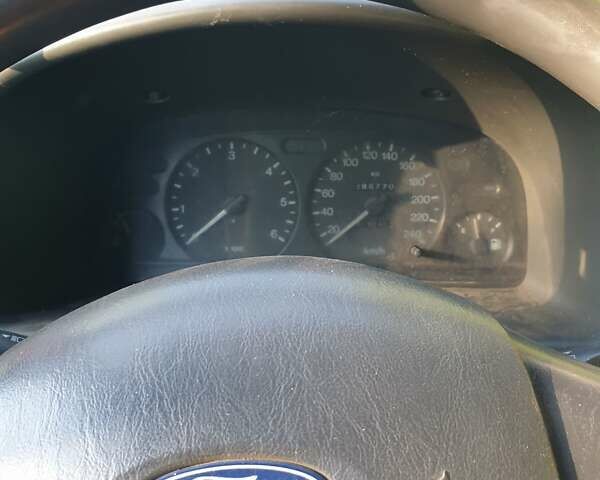 Зеленый Форд Транзит Коннект, объемом двигателя 2 л и пробегом 286 тыс. км за 926 $, фото 2 на Automoto.ua