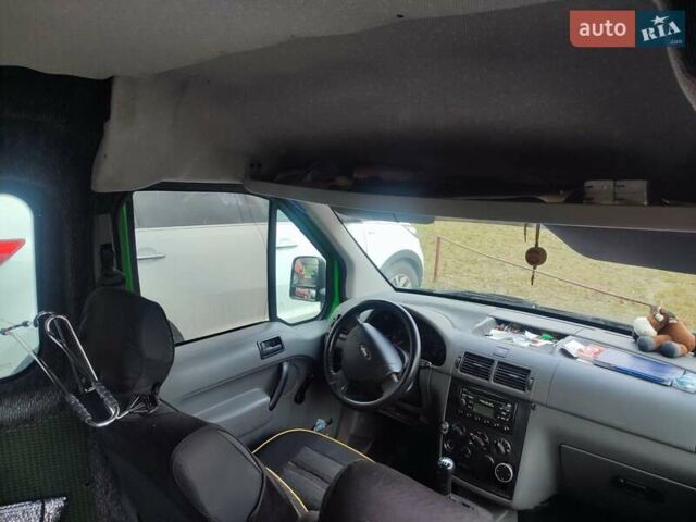 Зеленый Форд Транзит Коннект, объемом двигателя 1.8 л и пробегом 180 тыс. км за 4500 $, фото 5 на Automoto.ua