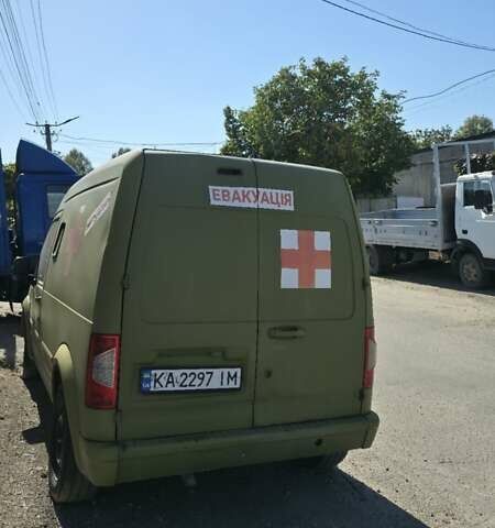 Зелений Форд Транзит Коннект, об'ємом двигуна 1.8 л та пробігом 230 тис. км за 9500 $, фото 3 на Automoto.ua
