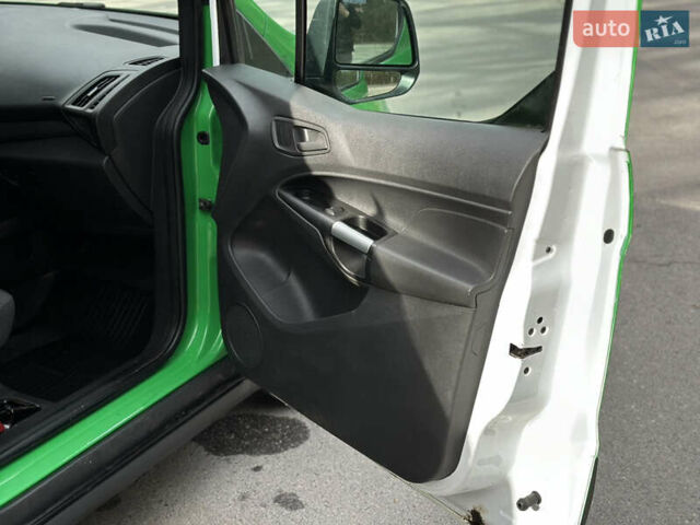 Зелений Форд Транзит Коннект, об'ємом двигуна 1.6 л та пробігом 170 тис. км за 8000 $, фото 23 на Automoto.ua