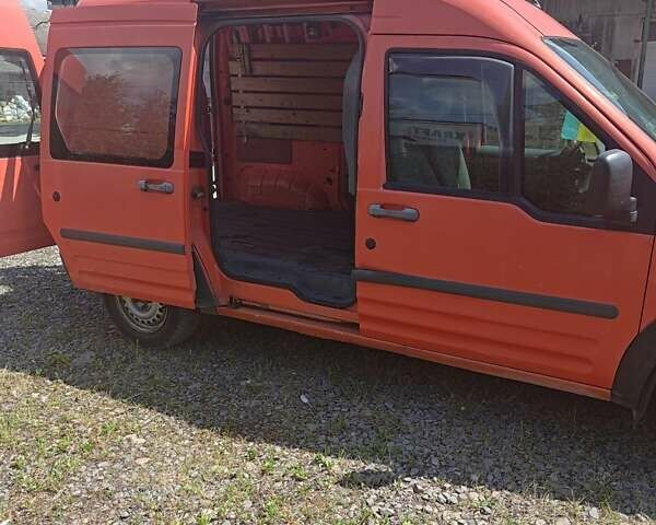 Оранжевый Форд Транзит Коннект, объемом двигателя 1.75 л и пробегом 283 тыс. км за 3000 $, фото 2 на Automoto.ua