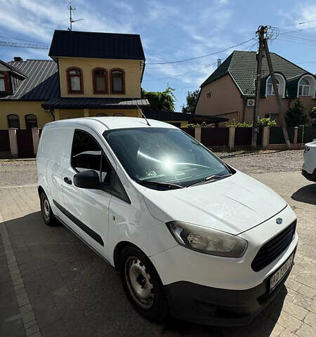 Белый Форд Транзит Курьер, объемом двигателя 1.5 л и пробегом 280 тыс. км за 6400 $, фото 2 на Automoto.ua