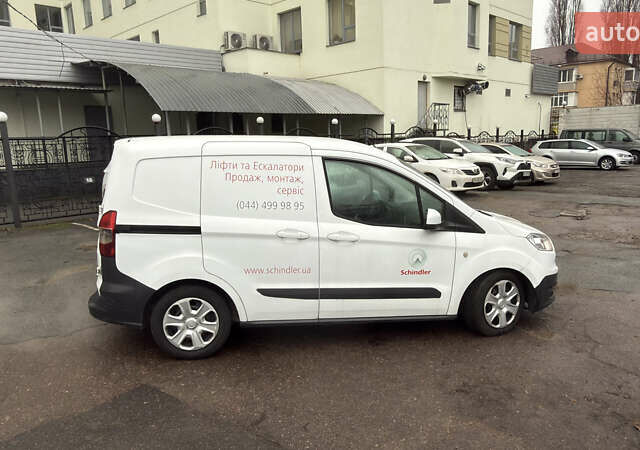 Белый Форд Транзит Курьер, объемом двигателя 1.5 л и пробегом 271 тыс. км за 6193 $, фото 3 на Automoto.ua