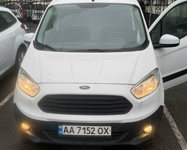 Белый Форд Транзит Курьер, объемом двигателя 1.5 л и пробегом 271 тыс. км за 6193 $, фото 1 на Automoto.ua