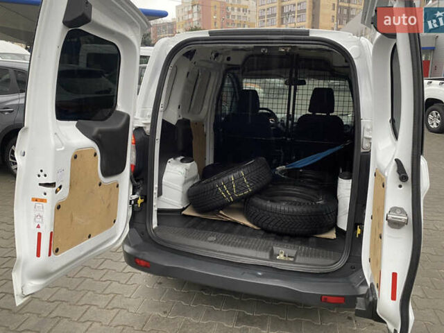 Белый Форд Транзит Курьер, объемом двигателя 1.5 л и пробегом 267 тыс. км за 7300 $, фото 6 на Automoto.ua