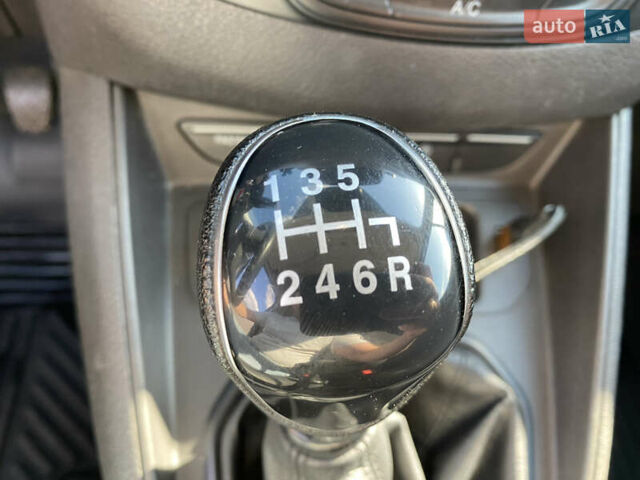 Белый Форд Транзит Курьер, объемом двигателя 1.5 л и пробегом 210 тыс. км за 9700 $, фото 8 на Automoto.ua