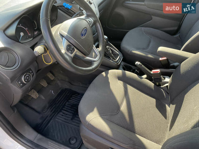 Белый Форд Транзит Курьер, объемом двигателя 1.5 л и пробегом 210 тыс. км за 9700 $, фото 7 на Automoto.ua