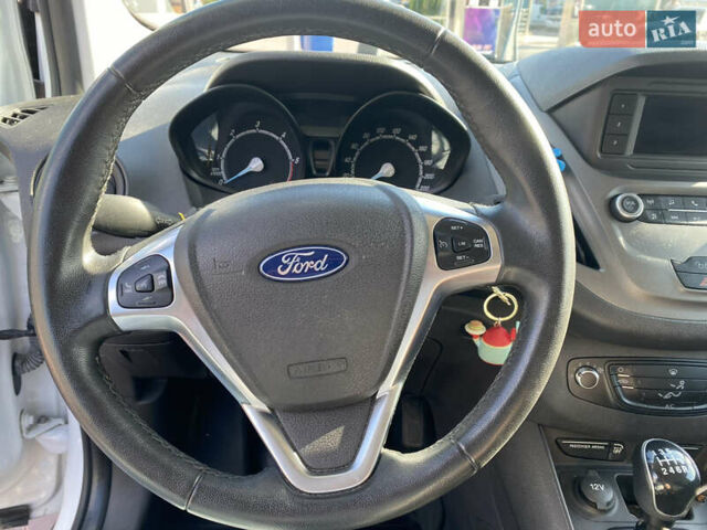 Белый Форд Транзит Курьер, объемом двигателя 1.5 л и пробегом 210 тыс. км за 9700 $, фото 10 на Automoto.ua