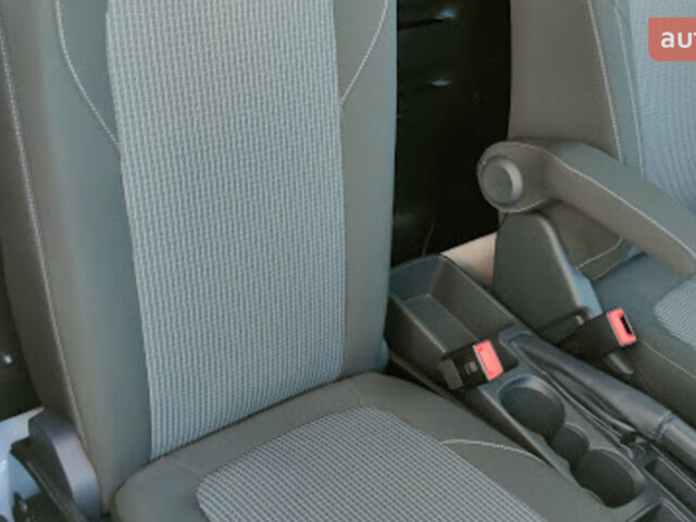 Форд Транзит Кур'єр, об'ємом двигуна 1.5 л та пробігом 0 тис. км за 28840 $, фото 17 на Automoto.ua