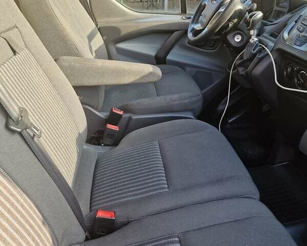 Белый Форд Транзит Кастом, объемом двигателя 2.2 л и пробегом 280 тыс. км за 10000 $, фото 12 на Automoto.ua