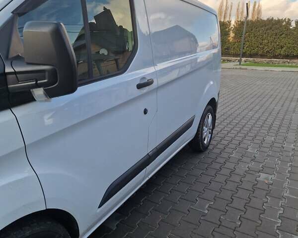 Белый Форд Транзит Кастом, объемом двигателя 2.2 л и пробегом 280 тыс. км за 10000 $, фото 9 на Automoto.ua