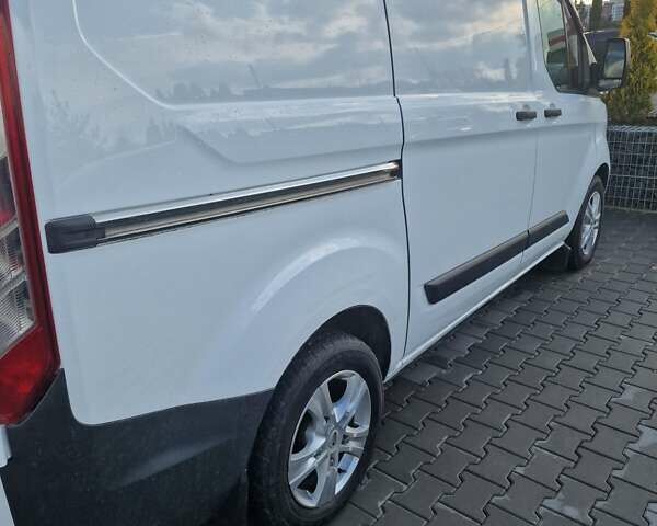 Белый Форд Транзит Кастом, объемом двигателя 2.2 л и пробегом 280 тыс. км за 10000 $, фото 4 на Automoto.ua