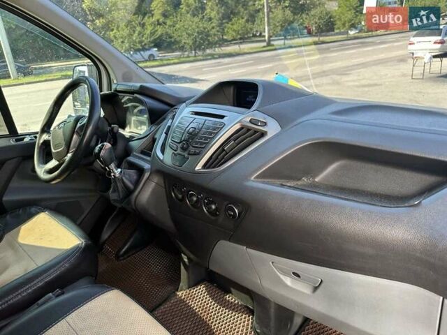 Белый Форд Транзит Кастом, объемом двигателя 2.2 л и пробегом 350 тыс. км за 10000 $, фото 20 на Automoto.ua